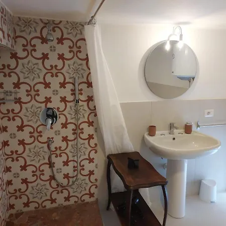 Bed & Breakfast Palazzo Carafa Di Montorio