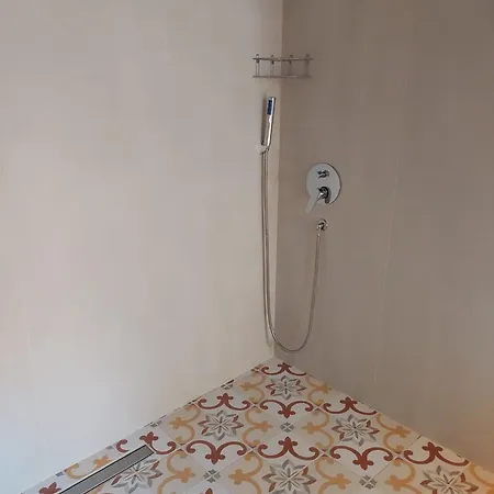 Palazzo Carafa Di Montorio Bed & Breakfast Naples