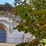 Alojamento de Acomodação e Pequeno-almoço Palazzo Carafa Di Montorio 4*