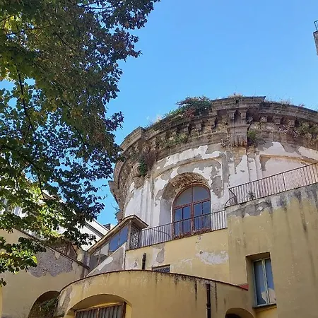 Palazzo Carafa Di Montorio Alojamento de Acomodação e Pequeno-almoço